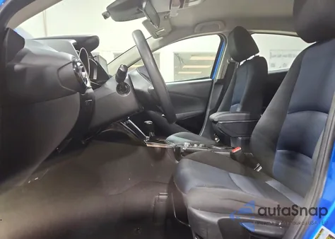 2017 Toyota Yaris Ia из США, поврежденный, VIN 3MYDLBYV9HY186113